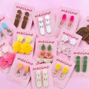 Mecino-acrylic earrings for all ages